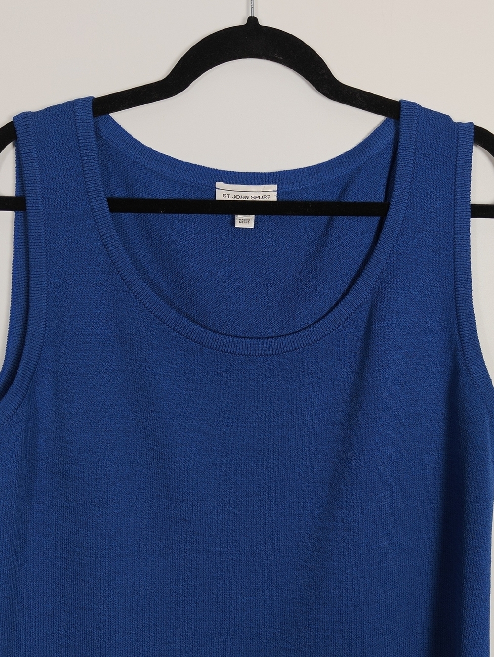 ST. JOHN Sport Vintage Santana Knit Scoop Neck Cobalt Blue Shell Tank Top Size L - Picture 9 of 16